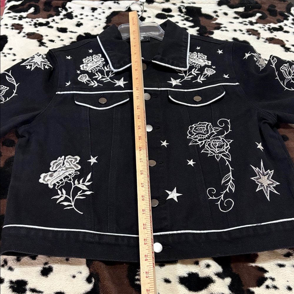 Black and White Embroidered Jean Jacket with Western Flair - Picture 12 of 13